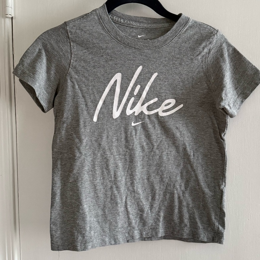 Nike Kids Heather Gray Short Sleeve Tee Size S